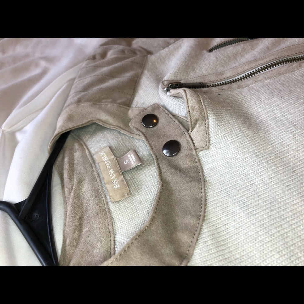 Sweater - Picture 3 of 5